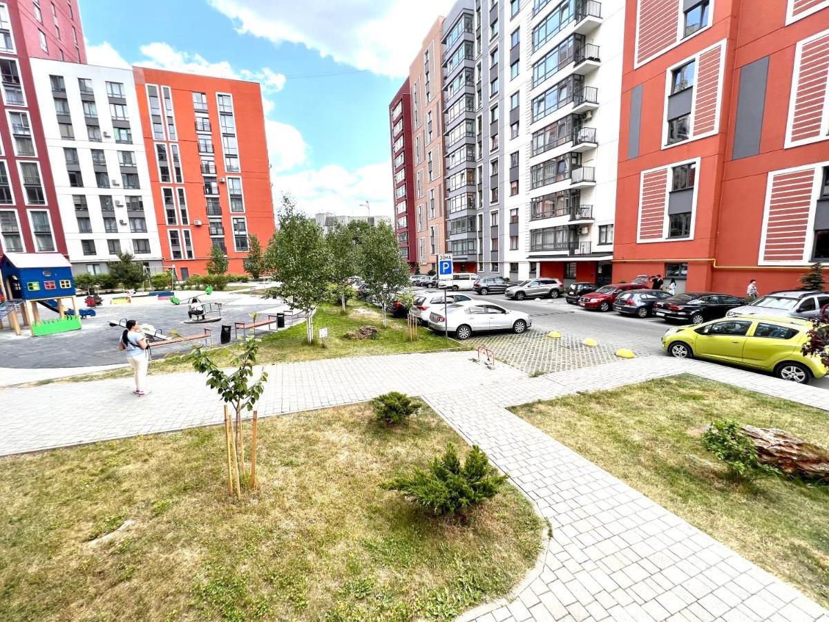 Osapart Hotel In A Complex Semycvit 4 إلفيف المظهر الخارجي الصورة