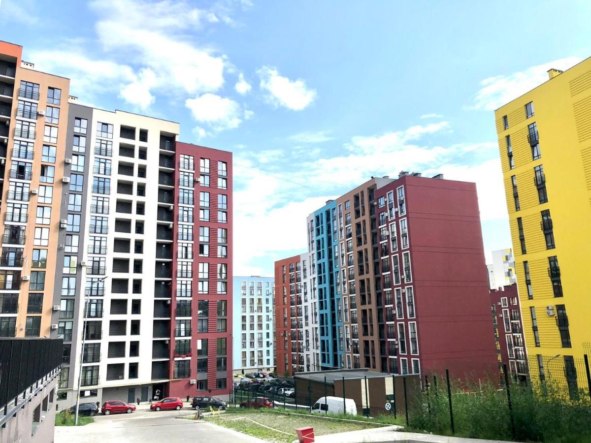 Osapart Hotel In A Complex Semycvit 4 إلفيف المظهر الخارجي الصورة